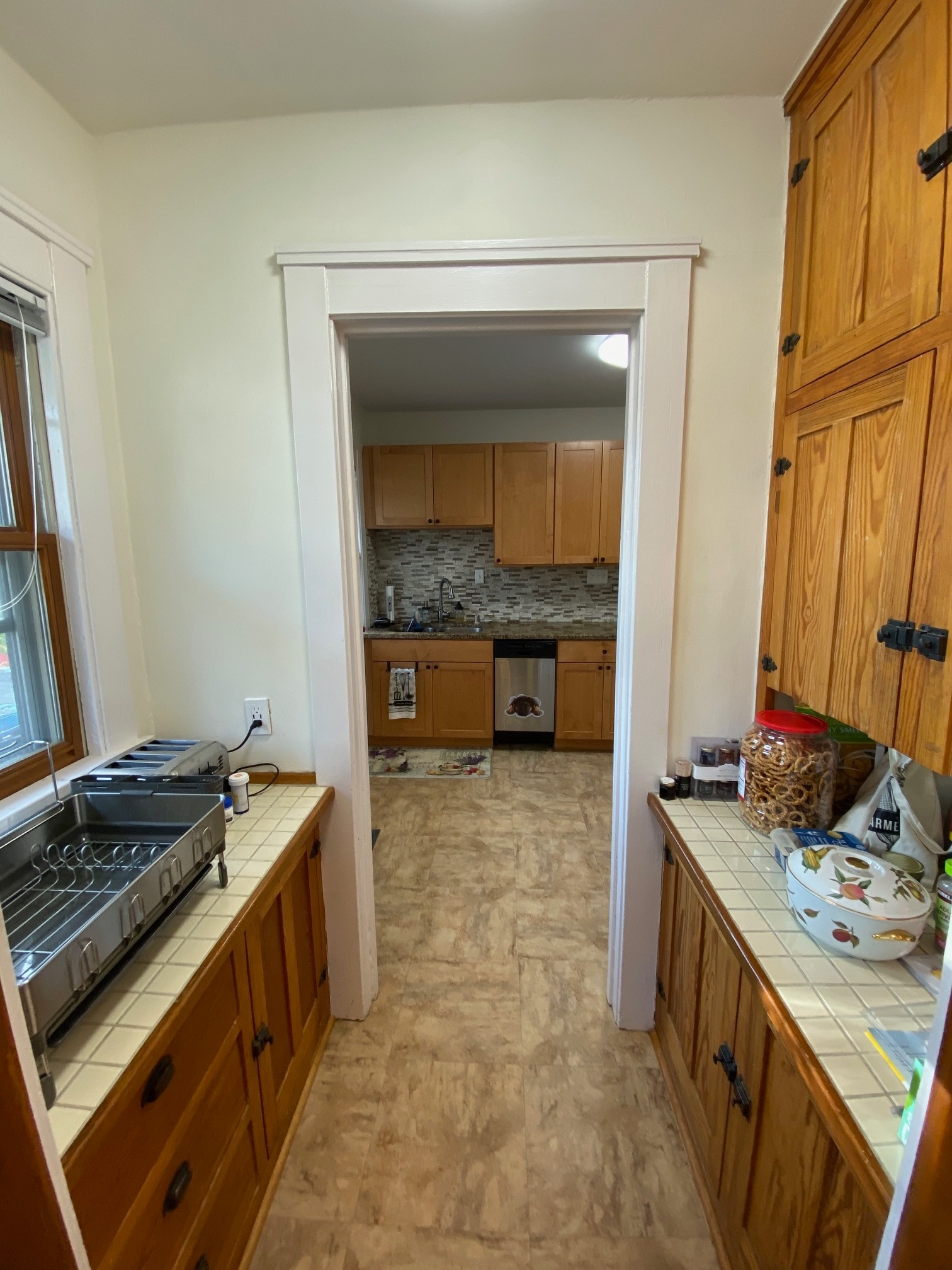 Building Photo - 2104 E Mifflin St