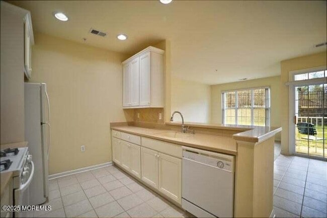 Building Photo - 317 Sophee Ln