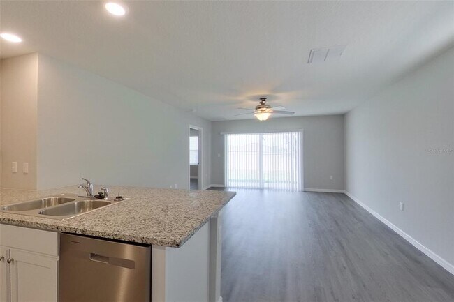 Building Photo - 4421 SW 85th St