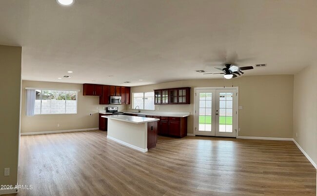 Building Photo - 10021 N 47th Dr