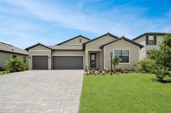 Building Photo - 15025 Sea Salt Wy