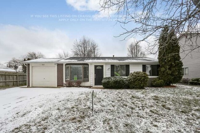 Building Photo - 830 Bloomfield Ln