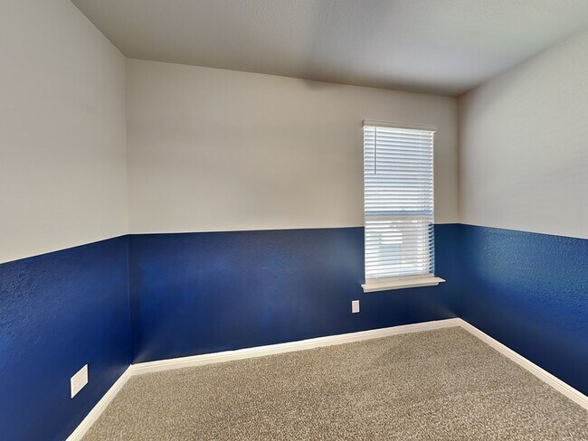 Building Photo - 116 Birch Frst Ln