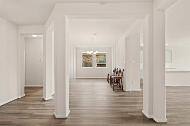 Building Photo - 2643 Westward Hl Dr
