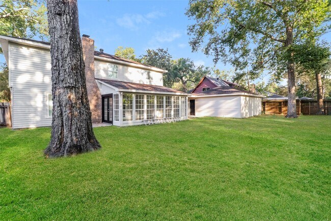 Building Photo - 647 Mosswood Dr