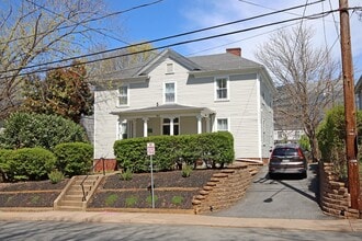 Building Photo - Charming Dog-Friendly Downtown Home Near UVA Medical Center