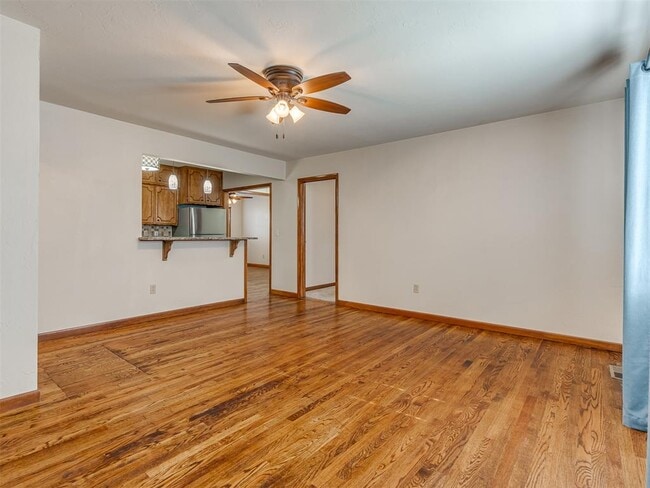 Building Photo - 4701 N Peniel Ave