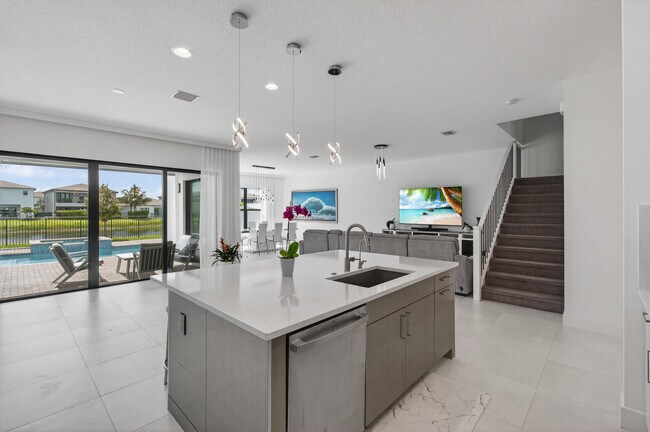 Building Photo - 17222 Blue Bayou Dr