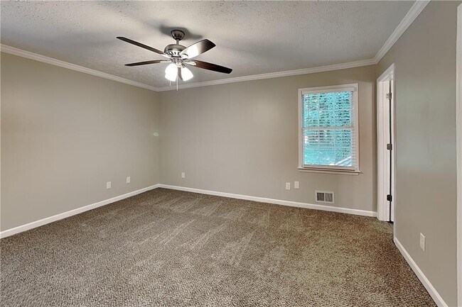 Building Photo - 2169 Winding Creek Ln SW