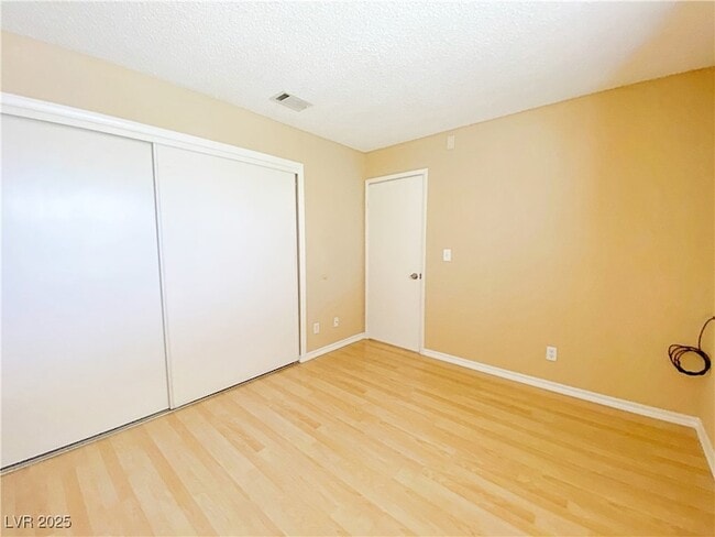 Building Photo - 8316 Cove Landing Ave