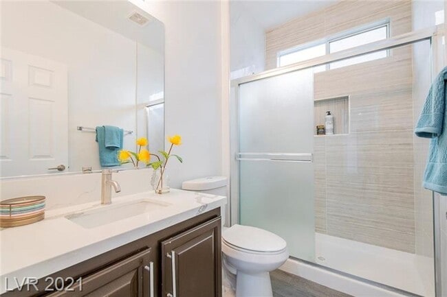 Building Photo - Stunning Summerlin 5 bedroom with a pool!