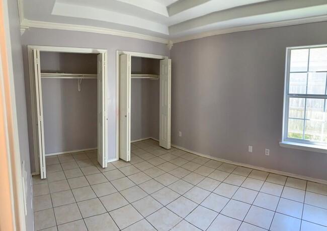 Building Photo - 3708 W Sarah Evans St