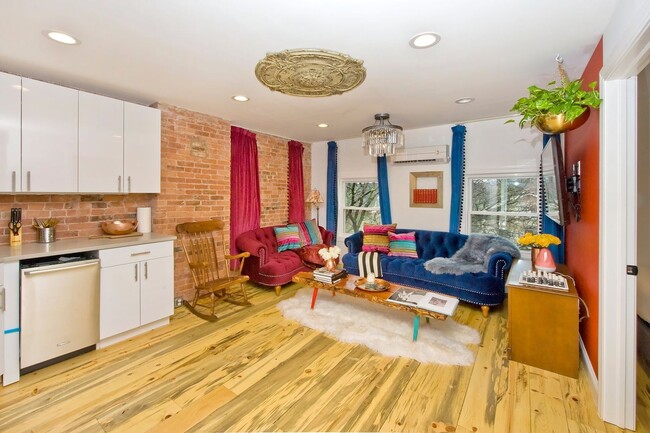 Primary Photo - 2 & 3 Bedroom Units in the Dwight Street H...