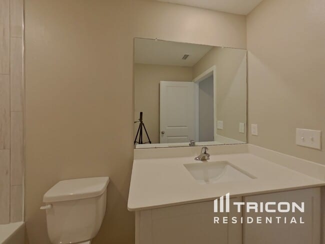 Building Photo - 29350 Fedora Cir