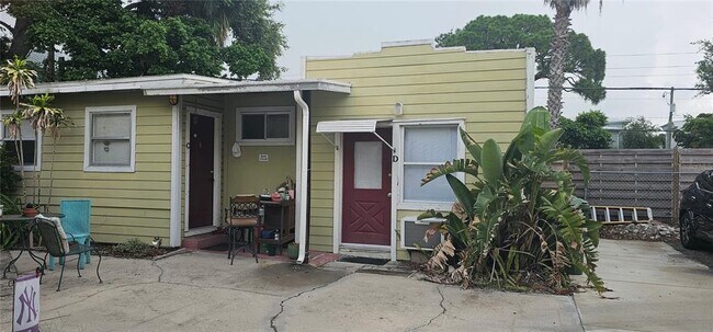 Primary Photo - 321 Ohio Pl