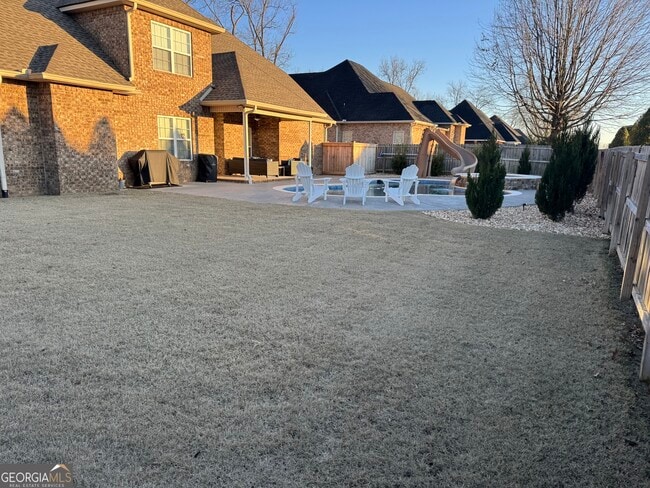 Building Photo - 305 Taylor Elaine Dr