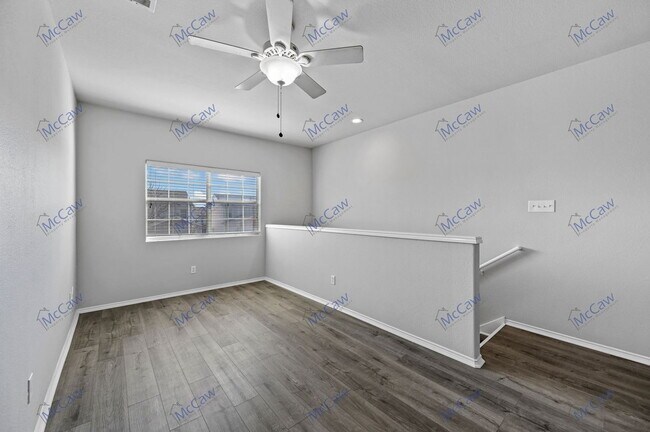 Building Photo - 7541 Lazy Spur Blvd