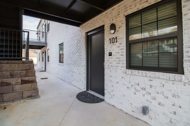 Interior Photo - Spring Garden Station