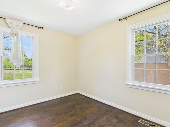 Building Photo - 6306 Engel Rd