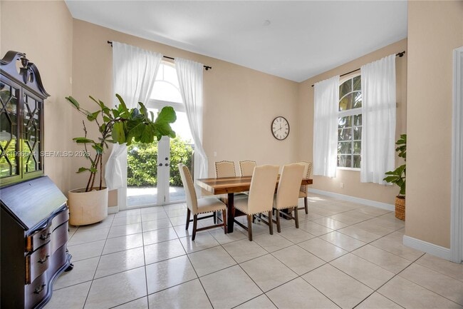 Building Photo - 16000 SW 91st Ct