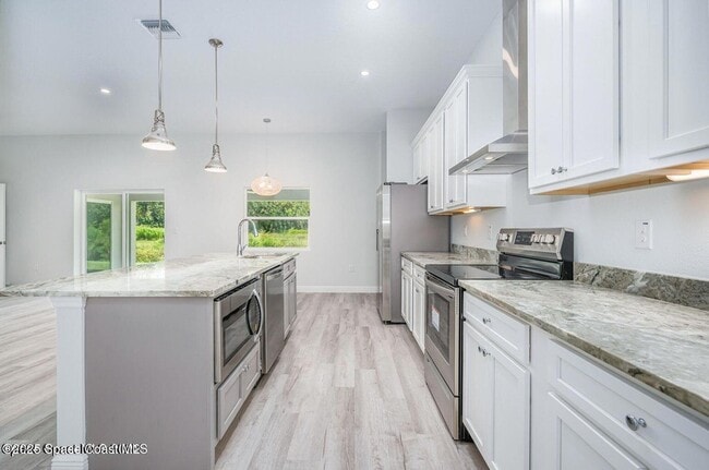 Building Photo - 2128 Arnold Palmer Dr