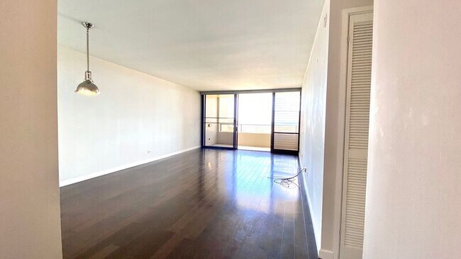 Building Photo - 6770 Hawaii Kai Dr