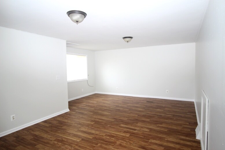 Building Photo - 21848 Nevada Ave