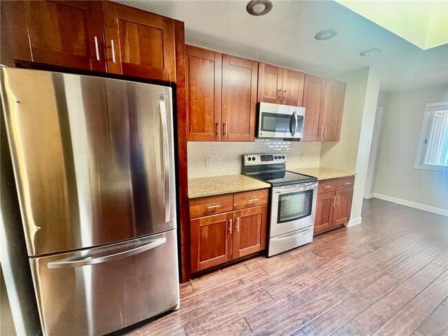 Building Photo - 2575 Heritage Dr