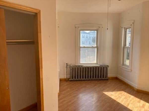 Building Photo - 186 Billings St
