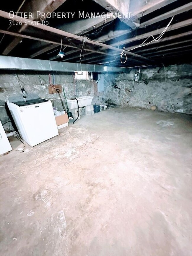 Building Photo - 7126 State Rd.