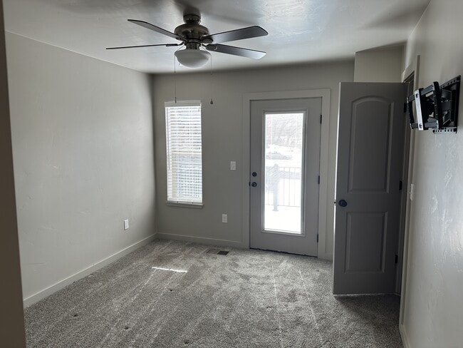 Building Photo - 157 E 300 S
