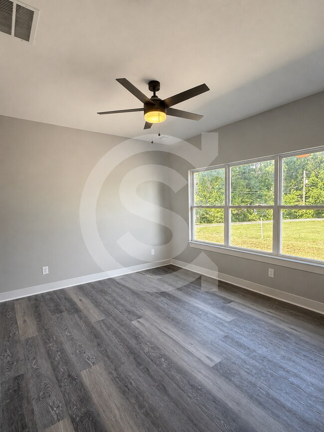 Building Photo - 1601 Al Ortalani Wy