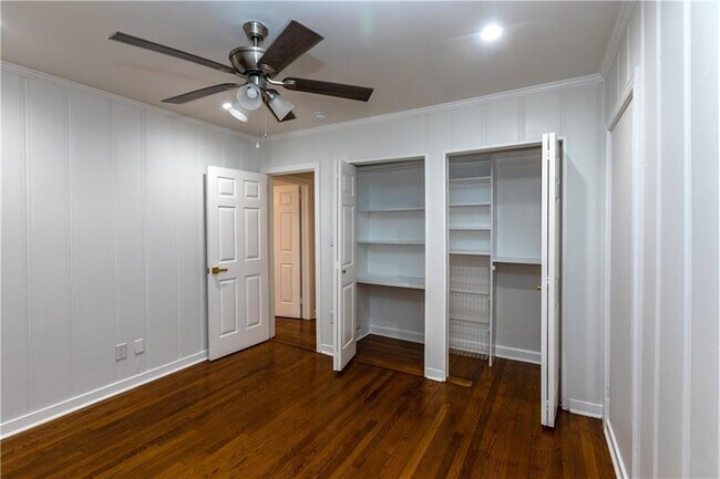 Building Photo - 1392 Lively Ridge Rd NE