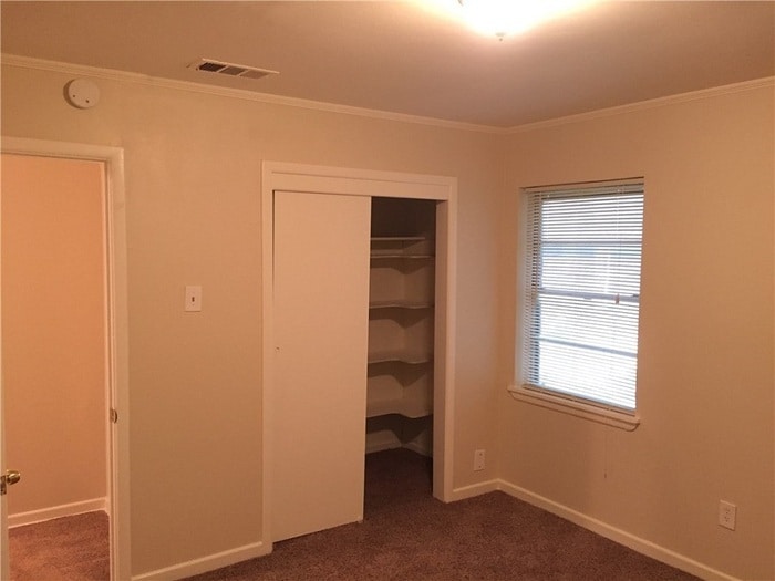 Building Photo - 707 Jack St