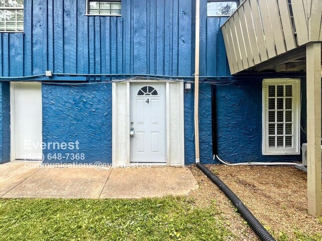 Primary Photo - 5727 N Morgan Ln