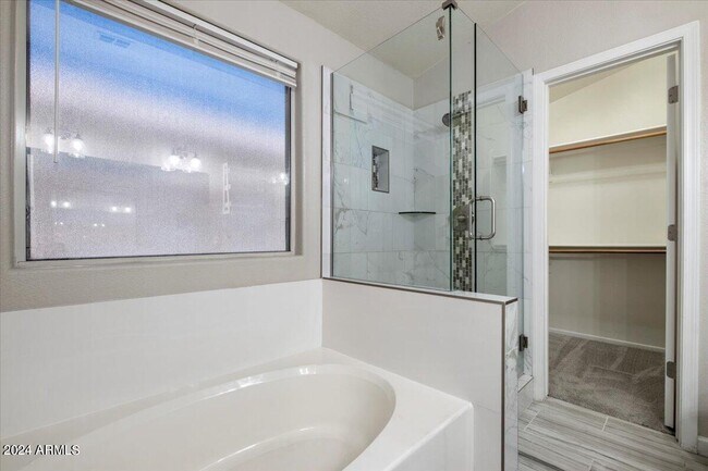 Building Photo - 4623 E Desert Wind Dr.