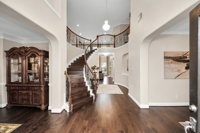 Building Photo - 7014 Monarch Lake Ln