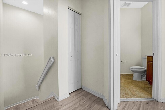 Building Photo - 10870 NW 88th Terrace