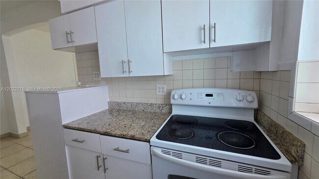 Building Photo - 7629 Dickens Ave