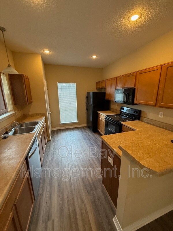 Building Photo - 8732 Fangorn Rd