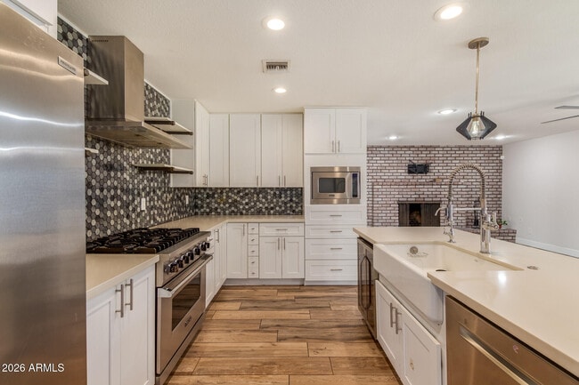 Building Photo - 1829 W Orchid Ln