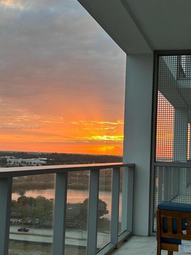 Building Photo - 2000 Metropica Wy