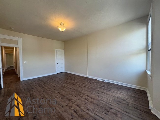 Building Photo - Move-In Ready 4-Bedroom Home with Updated ...