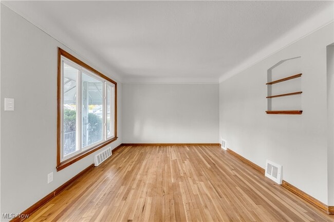 Building Photo - 5053 Philip Ave