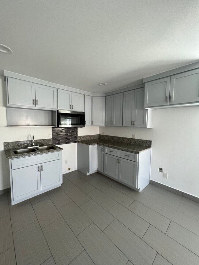 Building Photo - 1 Bedroom 1 Bath Apartment, New Construction