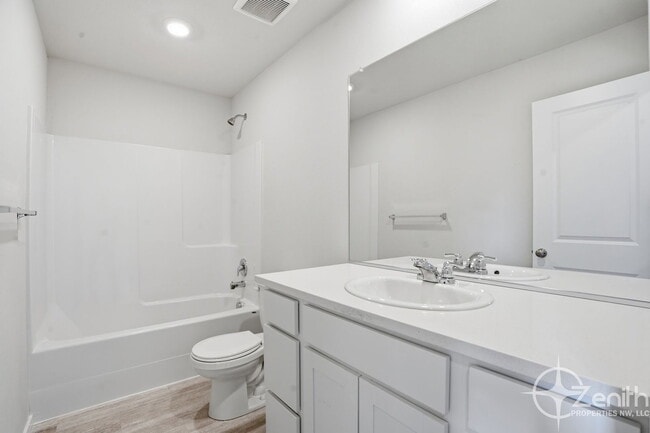 Building Photo - 2030 NW 14th St