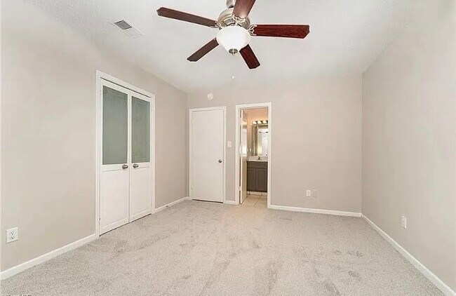 Building Photo - 1620 Windsong Ct