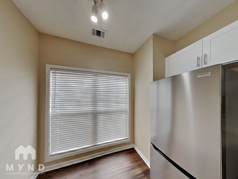 Building Photo - 3822 Austin Park Ln