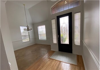 Building Photo - 1827 Mystic St