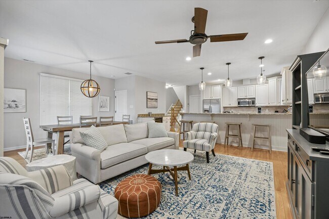 Building Photo - 113 N Adams Ave